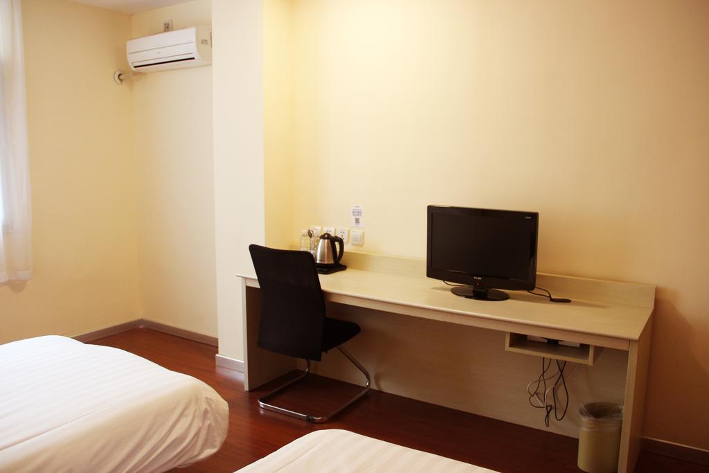Hanting Express Shenzhen Bu Ji Railway Station Room photo