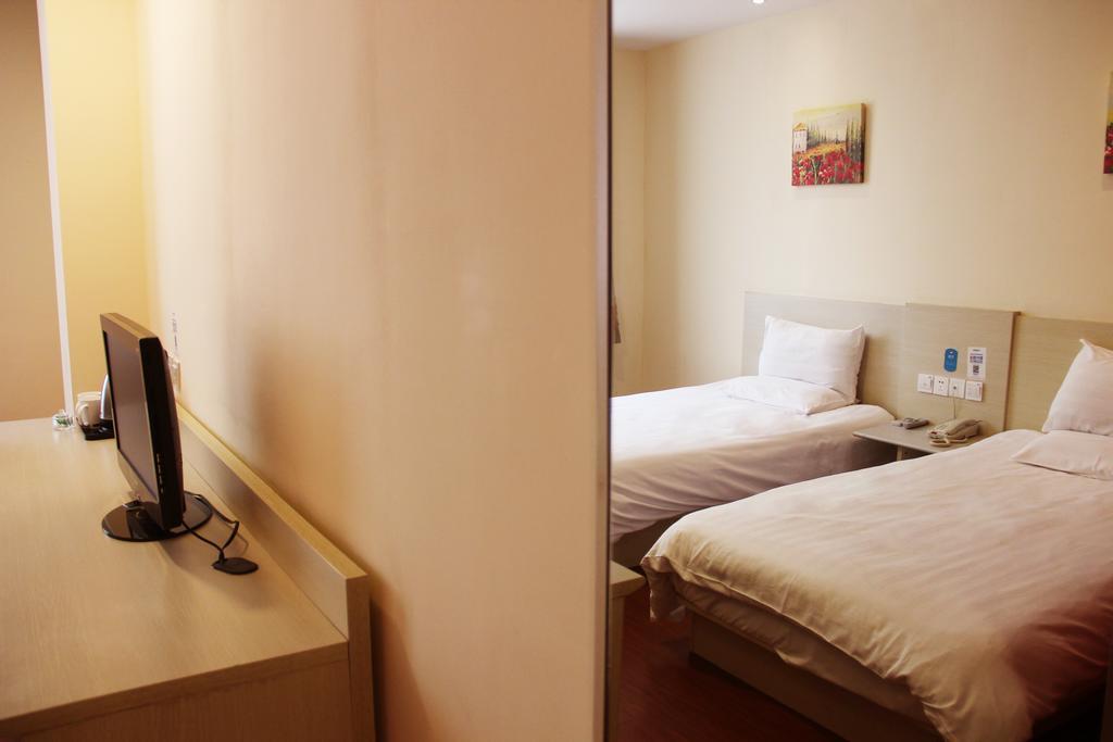 Hanting Express Shenzhen Bu Ji Railway Station Room photo